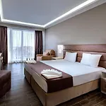 Sunny Hotel