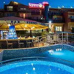Sunny Hotel