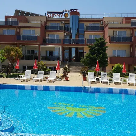 Sunny 4*